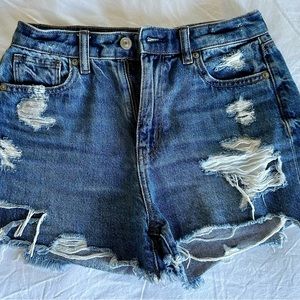 American Eagle Mom Short